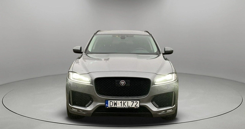 Jaguar F-Pace cena 139900 przebieg: 97000, rok produkcji 2020 z Uniejów małe 379